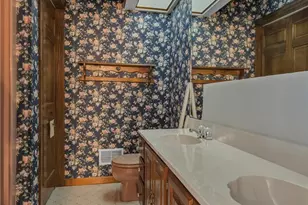 450 Knollwood Cir, Economy, PA 15042 - Photo 25
