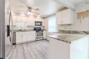 134 Chris Dr, Penn Twp, PA 15642 - Photo 7
