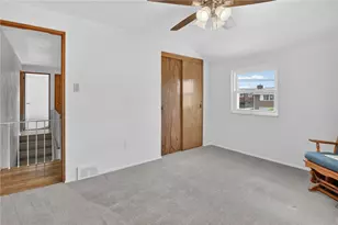 1411 Cardinal Dr, Scott Township, PA 15243 - Photo 17