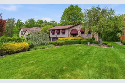 161 Richard Dr, Center Township, PA 15001 - Photo 5