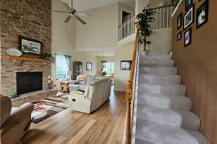 105 Sunburst Ct, Center Township, PA 16001 - Photo 27