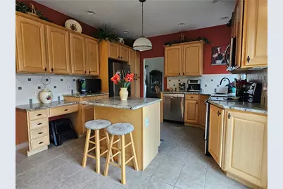105 Sunburst Ct, Center Township, PA 16001 - Photo 25