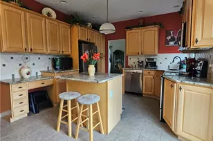 105 Sunburst Ct, Center Township, PA 16001 - Photo 25