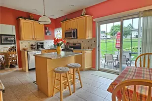 105 Sunburst Ct, Center Township, PA 16001 - Photo 11