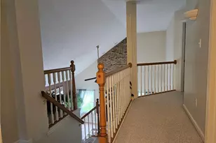 105 Sunburst Ct, Center Township, PA 16001 - Photo 49