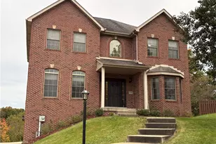 137 Robinson Dr, Pittsburgh, PA 15236 - Photo 3