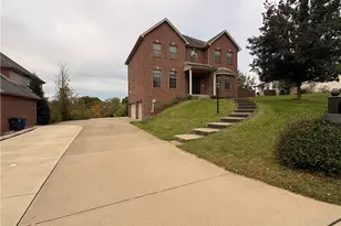 137 Robinson Dr, Pittsburgh, PA 15236 - Photo 5
