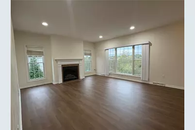 137 Robinson Dr, Pittsburgh, PA 15236 - Photo 17