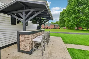 2472 Willowhurst Cir, Shenango Township, PA 16101 - Photo 31