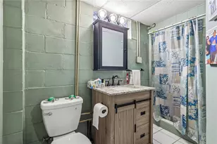 2472 Willowhurst Cir, Shenango Township, PA 16101 - Photo 29