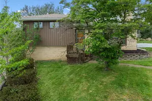 5795 Roosevelt Ave, Export, PA 15632 - Photo 1