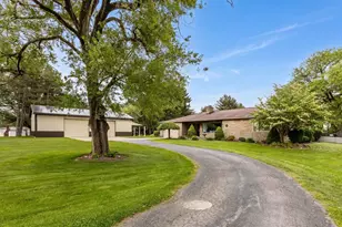 5275 Tuscarawas Rd, Brighton Township, PA 15009 - Photo 1