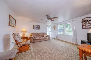 3000 Woodview Dr, Pittsburgh, PA 15101 - Photo 9