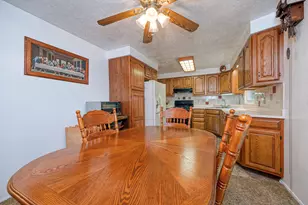 3000 Woodview Dr, Pittsburgh, PA 15101 - Photo 13