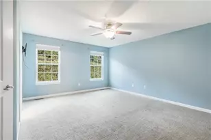 248 Broadstone Dr, Adams Township, PA 16046 - Photo 15