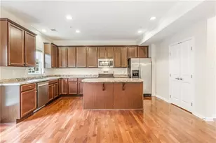 248 Broadstone Dr, Adams Township, PA 16046 - Photo 11