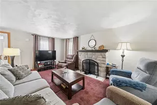 2106 Lindsay Rd, Pittsburgh, PA 15221 - Photo 15