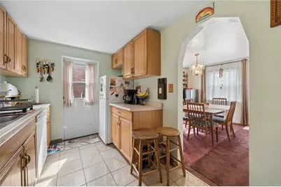 2106 Lindsay Road, Pittsburgh, PA 15221 - Photo 9