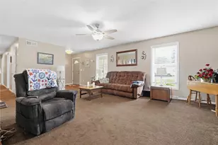 102 General Dr, North Union Township, PA 15401 - Photo 15