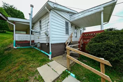 300 E 4th Street, East Brady, PA 16028 - Photo 3