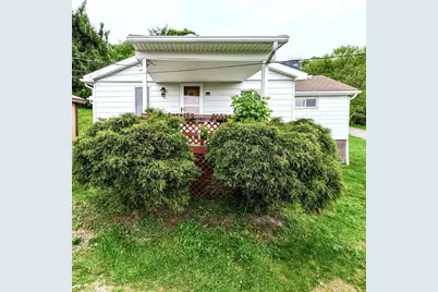 300 E 4th Street, East Brady, PA 16028 - Photo 1