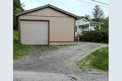 300 E 4th Street, East Brady, PA 16028 - Photo 5
