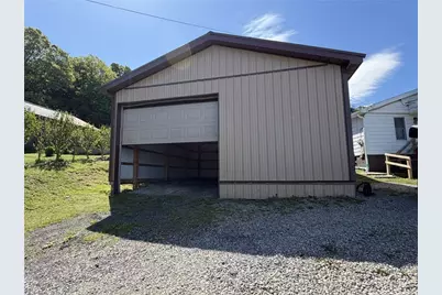 300 E 4th Street, East Brady, PA 16028 - Photo 21
