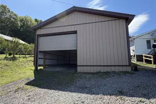 300 E 4th St, East Brady, PA 16028 - Photo 21