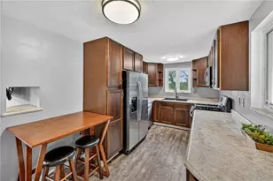 631 Blossom Dr, Pittsburgh, PA 15236 - Photo 7