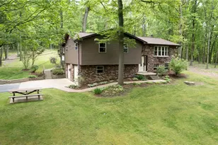 39 Leibolt Ct, Economy, PA 15042 - Photo 1