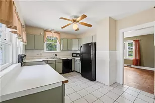 224 W Market St, Mercer Boro, PA 16137 - Photo 5