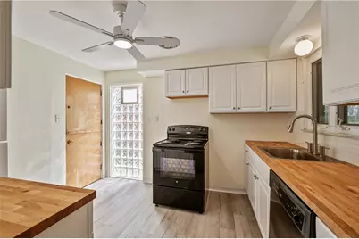 5393 Overland Trl, Pittsburgh, PA 15236 - Photo 13