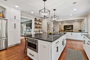 2195 Chardonnay Cir, Hampton, PA 15044 - Photo 7
