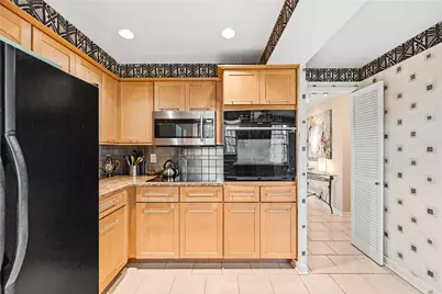 2539 Lindenwood Drive, Pittsburgh, PA 15241 - Photo 13