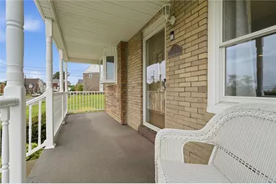 815 Meadow Dr, West Mifflin, PA 15122 - Photo 3