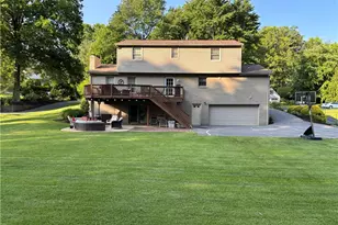 1598 Pinetree Dr, Pittsburgh, PA 15241 - Photo 5