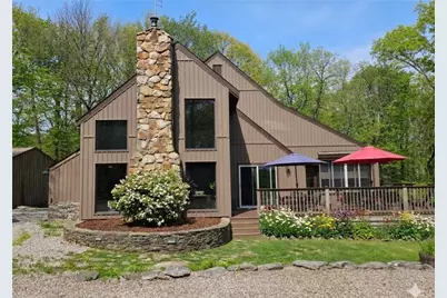 126 Oak St, Jenner Township, PA 15531 - Photo 1