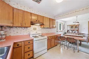 275 S Crescent Dr, Hermitage, PA 16148 - Photo 21