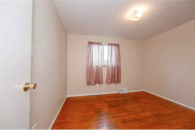 553 Invicta Dr, Pittsburgh, PA 15235 - Photo 17