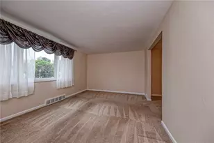 553 Invicta Dr, Pittsburgh, PA 15235 - Photo 3