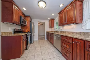 553 Invicta Dr, Pittsburgh, PA 15235 - Photo 9