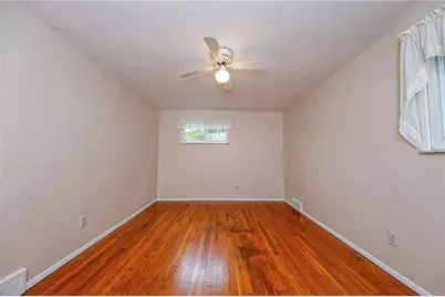 553 Invicta Dr, Pittsburgh, PA 15235 - Photo 15