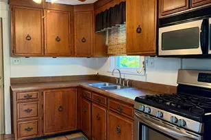 1256 Beech St, South Strabane, PA 15301 - Photo 9