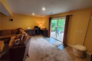 23 Hiland Valley Dr, Ross Twp, PA 15229 - Photo 25