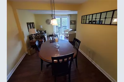 23 Hiland Valley Dr, Ross Twp, PA 15229 - Photo 7