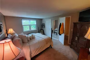 23 Hiland Valley Dr, Ross Twp, PA 15229 - Photo 17