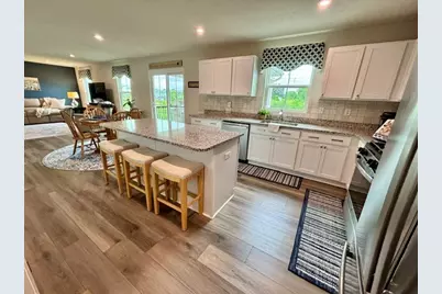 317 Arden Dr, Lancaster Township, PA 16037 - Photo 9