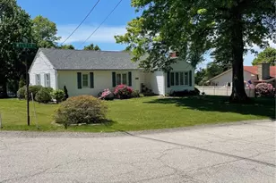 736 Melvin Dr, Hempfield Township, PA 15601 - Photo 5