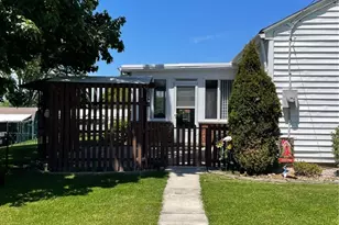 736 Melvin Dr, Hempfield Township, PA 15601 - Photo 11