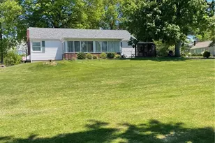 736 Melvin Dr, Hempfield Township, PA 15601 - Photo 13